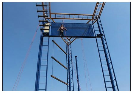 騰沖拓展訓(xùn)練基地高空項(xiàng)目推薦--《絕壁逢生》