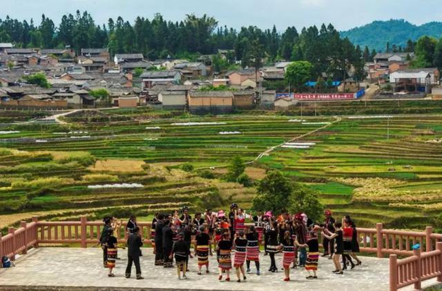 騰沖清水中寨司莫拉佤族村 一個幸福的地方--