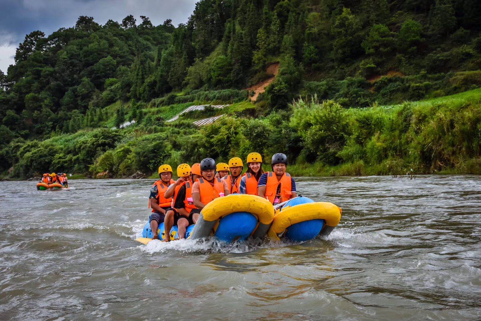 騰沖龍川江漂流動力橡膠艇