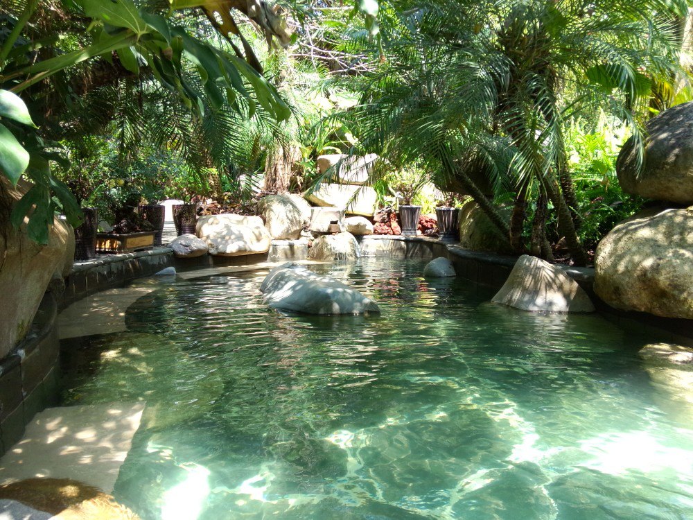 從草原之殤到草原“風(fēng)光”——騰沖市東山草原開發(fā)利用模式概述