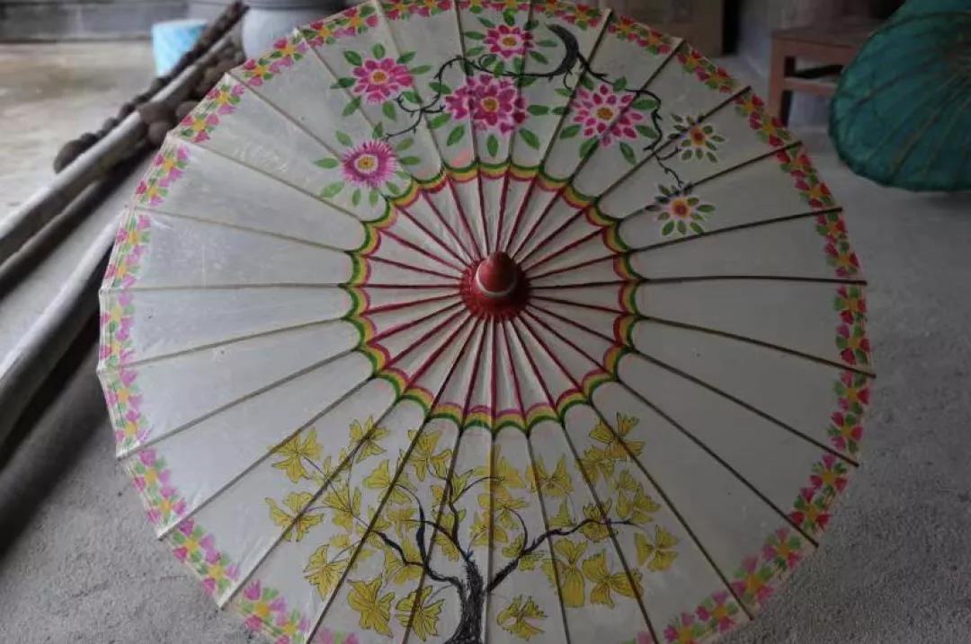 滎陽油紙傘撐起騰越風(fēng)雨情   騰沖和順古鎮(zhèn)