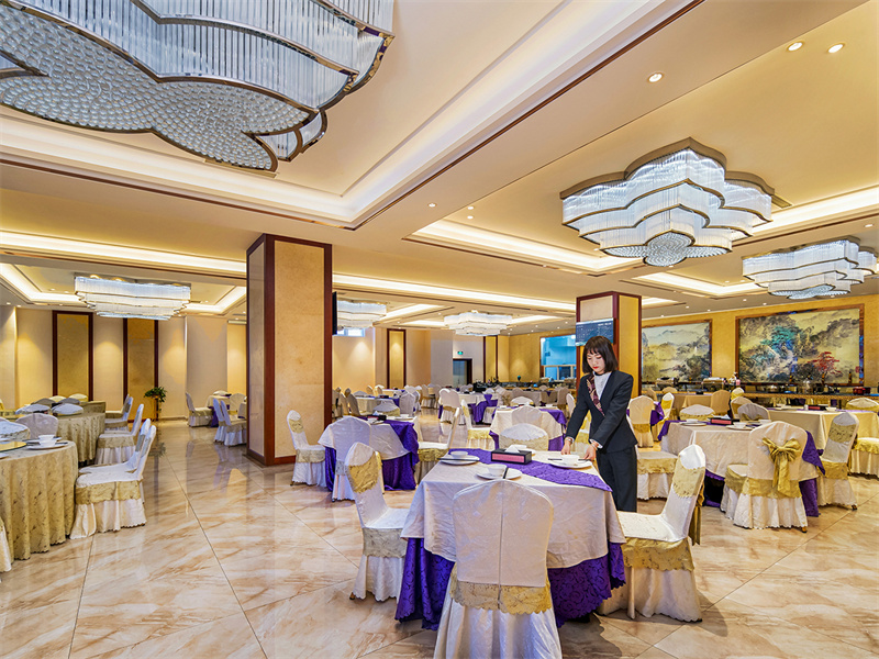 維也納智好酒店(保山吾悅廣場(chǎng)高鐵站店)